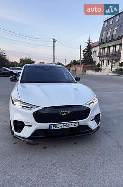 Внедорожник / Кроссовер Ford Mustang Mach-E 2023 в 