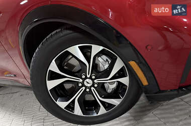 Внедорожник / Кроссовер Ford Mustang Mach-E 2021 в 