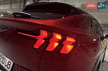 Внедорожник / Кроссовер Ford Mustang Mach-E 2021 в 