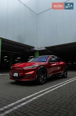 Внедорожник / Кроссовер Ford Mustang Mach-E 2021 в 