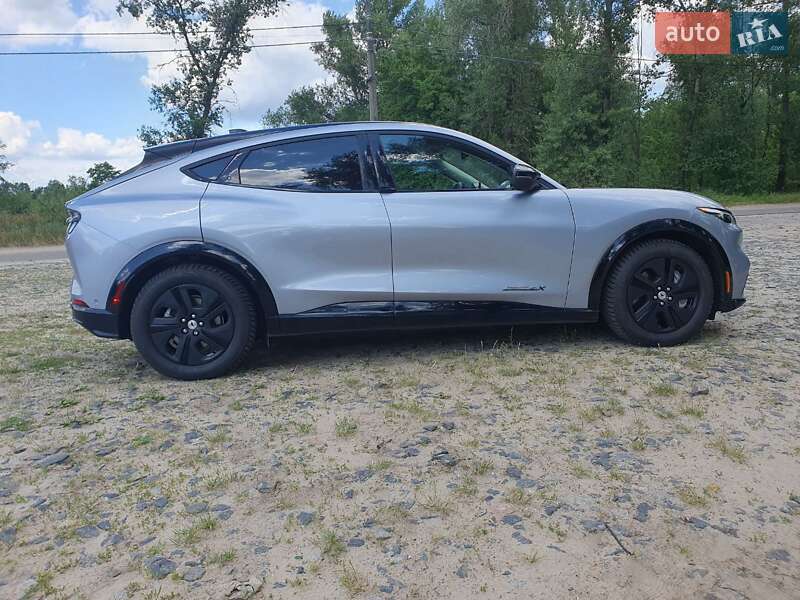 Внедорожник / Кроссовер Ford Mustang Mach-E 2022 в Киеве фото 6 Внедорожник / Кроссовер Ford Mustang Mach-E 2022 в Киеве