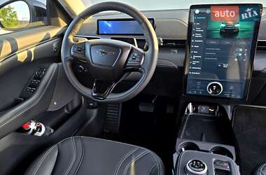 Внедорожник / Кроссовер Ford Mustang Mach-E 2022 в 
