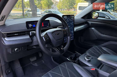 Внедорожник / Кроссовер Ford Mustang Mach-E 2021 в 