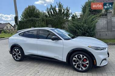 Внедорожник / Кроссовер Ford Mustang Mach-E 2021 в 