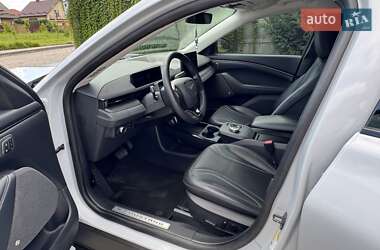 Внедорожник / Кроссовер Ford Mustang Mach-E 2021 в 