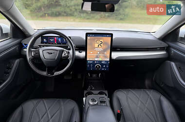 Внедорожник / Кроссовер Ford Mustang Mach-E 2021 в 