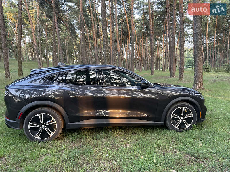 Внедорожник / Кроссовер Ford Mustang Mach-E 2022 в Сумах