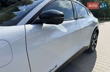 Позашляховик / Кросовер Ford Mustang Mach-E 2023 в 