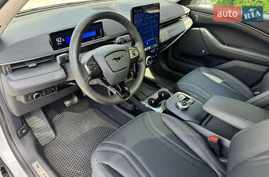 Позашляховик / Кросовер Ford Mustang Mach-E 2023 в 