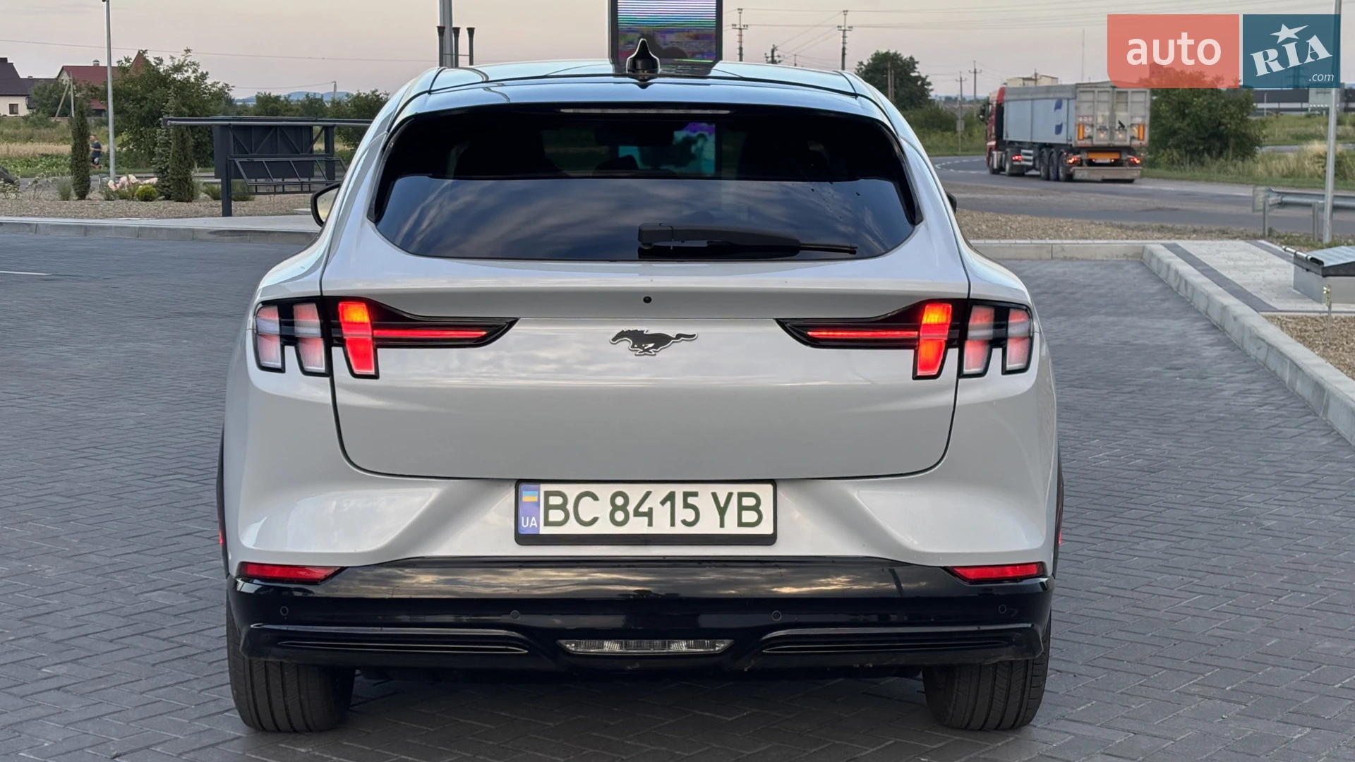 2021 Ford Mustang Mach-E - мініатюра 5