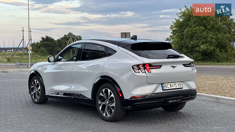 Ford Mustang Mach-E 2021