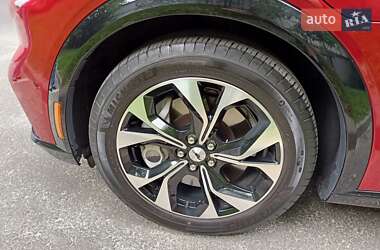 Внедорожник / Кроссовер Ford Mustang Mach-E 2021 в 