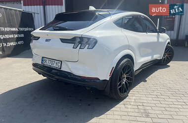 Внедорожник / Кроссовер Ford Mustang Mach-E 2021 в 