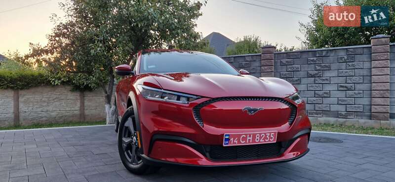 Позашляховик / Кросовер Ford Mustang Mach-E 2021 в 