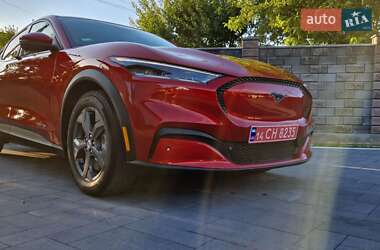Позашляховик / Кросовер Ford Mustang Mach-E 2021 в 