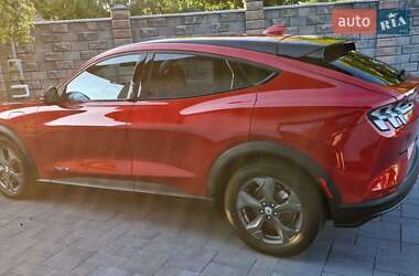 Позашляховик / Кросовер Ford Mustang Mach-E 2021 в 