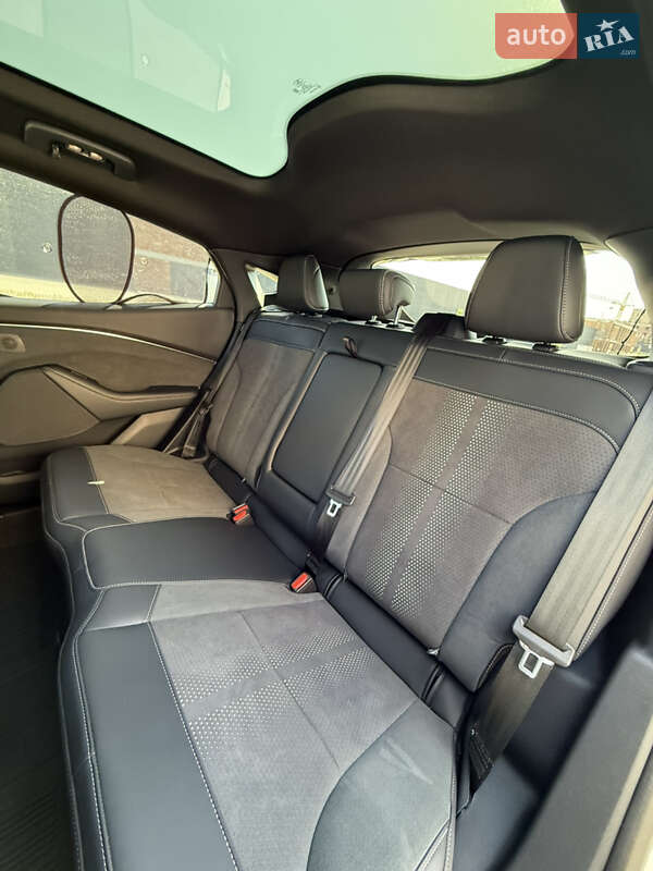 Внедорожник / Кроссовер Ford Mustang Mach-E 2023 в Хмельницком фото 63 Внедорожник / Кроссовер Ford Mustang Mach-E 2023 в Хмельницком