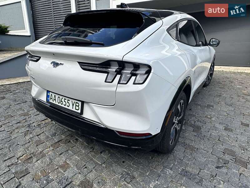 Позашляховик / Кросовер Ford Mustang Mach-E 2021 в Києві