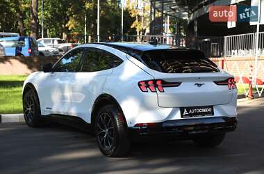 Внедорожник / Кроссовер Ford Mustang Mach-E 2022 в 
