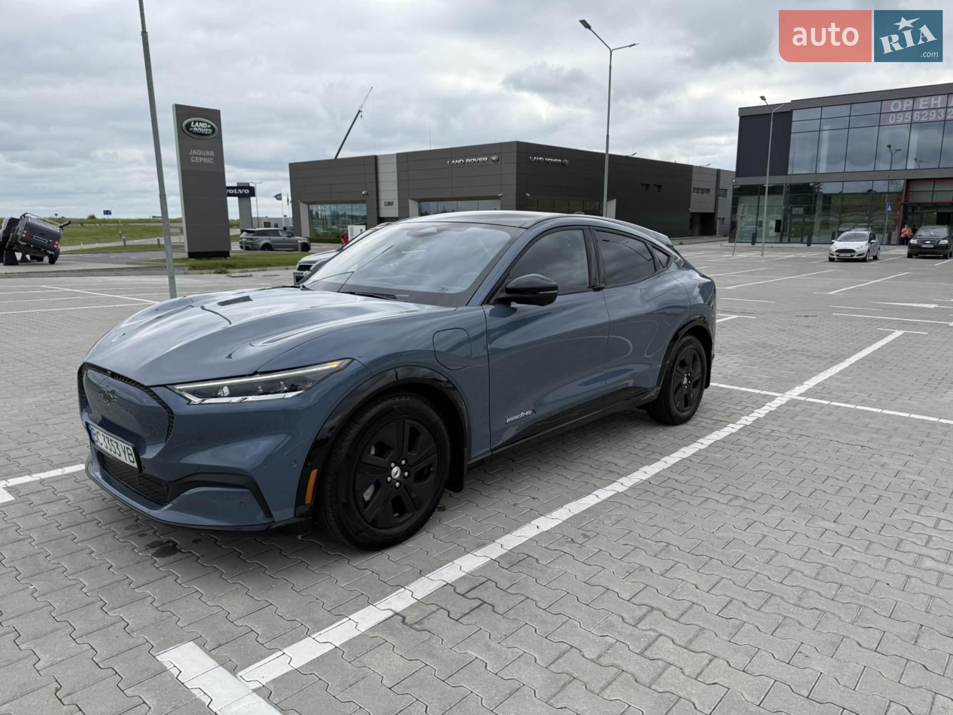 2023 Ford Mustang Mach-E - мініатюра 3