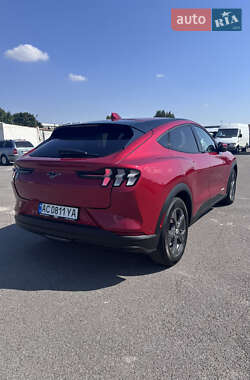 Позашляховик / Кросовер Ford Mustang Mach-E 2022 в 