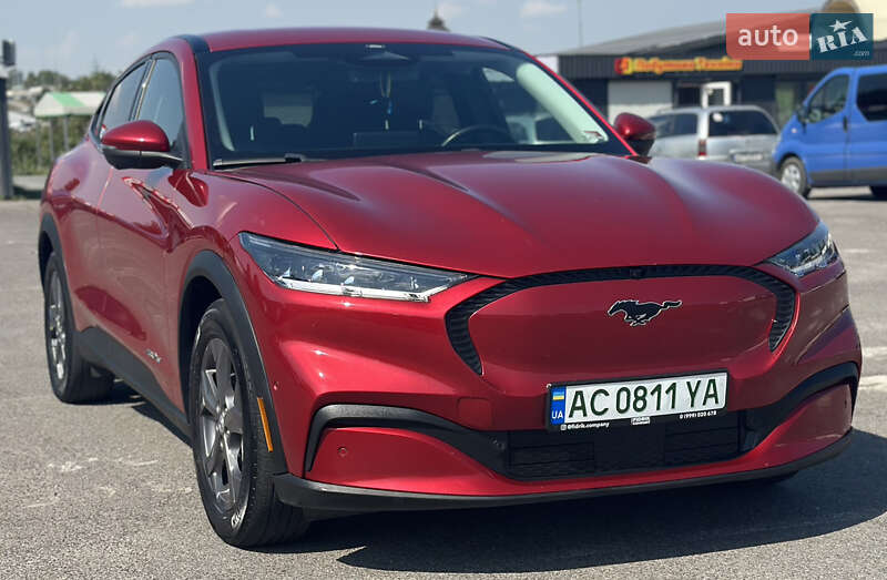 Позашляховик / Кросовер Ford Mustang Mach-E 2022 в 
