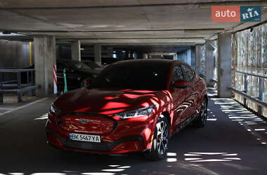 Внедорожник / Кроссовер Ford Mustang Mach-E 2021 в 