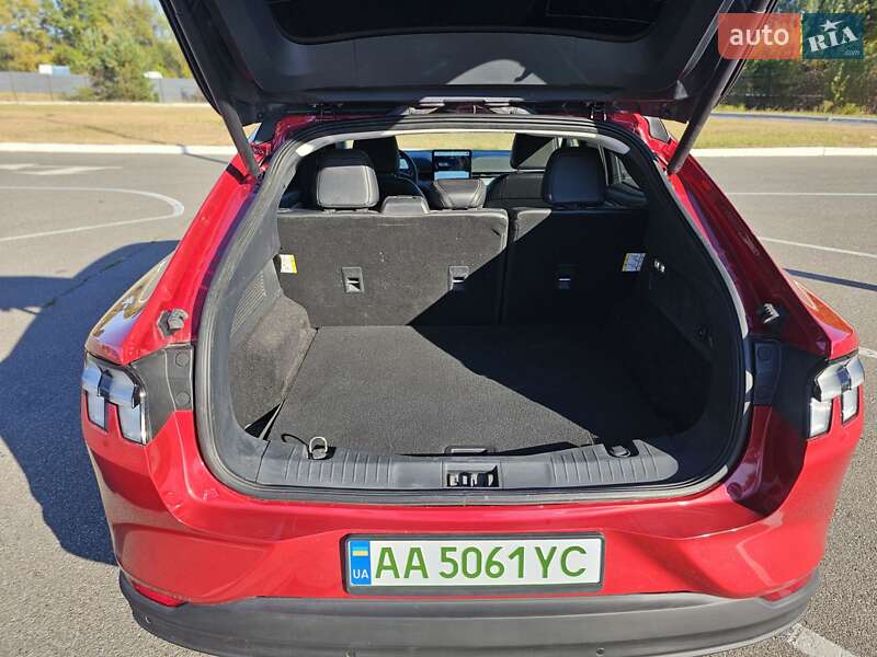 Позашляховик / Кросовер Ford Mustang Mach-E 2021 в Києві фото 7 Позашляховик / Кросовер Ford Mustang Mach-E 2021 в Києві