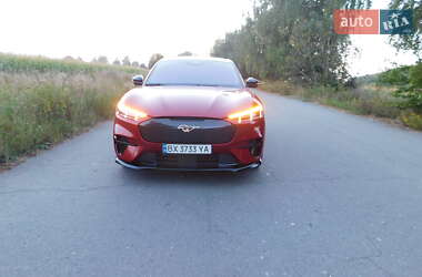 Позашляховик / Кросовер Ford Mustang Mach-E 2022 в 