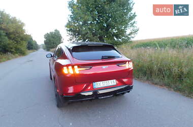 Позашляховик / Кросовер Ford Mustang Mach-E 2022 в 