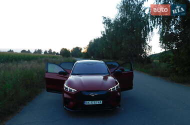 Позашляховик / Кросовер Ford Mustang Mach-E 2022 в 