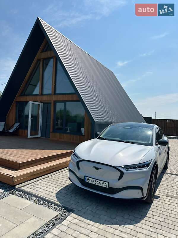 Позашляховик / Кросовер Ford Mustang Mach-E 2022 в Тернополі фото 2 Позашляховик / Кросовер Ford Mustang Mach-E 2022 в Тернополі