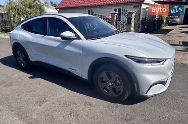 Позашляховик / Кросовер Ford Mustang Mach-E 2021 в 