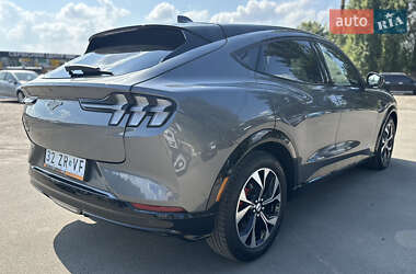 Внедорожник / Кроссовер Ford Mustang Mach-E 2021 в 