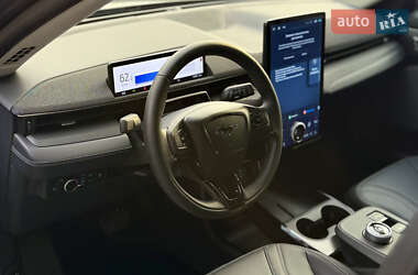 Позашляховик / Кросовер Ford Mustang Mach-E 2023 в 