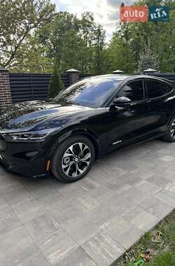 Позашляховик / Кросовер Ford Mustang Mach-E 2023 в 