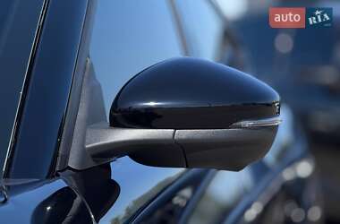 Позашляховик / Кросовер Ford Mustang Mach-E 2024 в 
