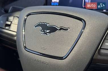 Позашляховик / Кросовер Ford Mustang Mach-E 2024 в 