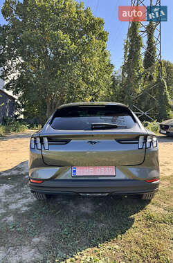 Позашляховик / Кросовер Ford Mustang Mach-E 2023 в 