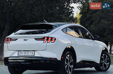 Внедорожник / Кроссовер Ford Mustang Mach-E 2021 в 