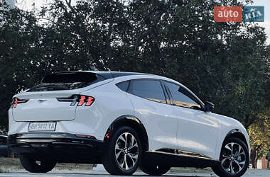Внедорожник / Кроссовер Ford Mustang Mach-E 2021 в 