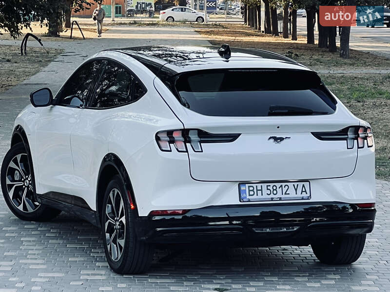 Позашляховик / Кросовер Ford Mustang Mach-E 2021 в Одесі