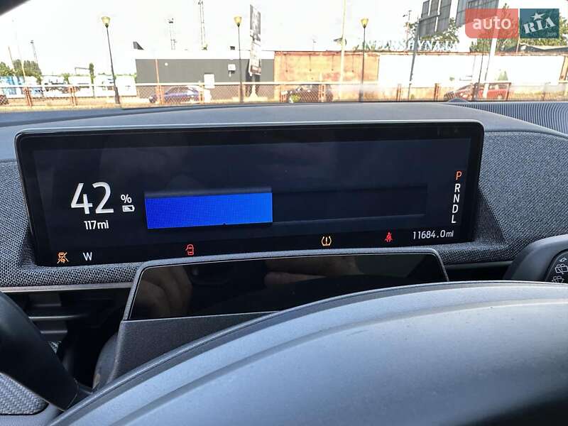 Позашляховик / Кросовер Ford Mustang Mach-E 2023 в Одесі фото 11 Позашляховик / Кросовер Ford Mustang Mach-E 2023 в Одесі