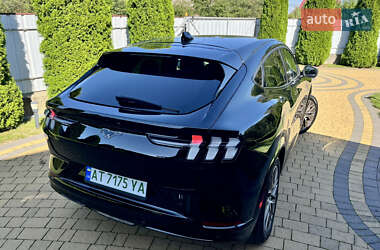 Позашляховик / Кросовер Ford Mustang Mach-E 2024 в 