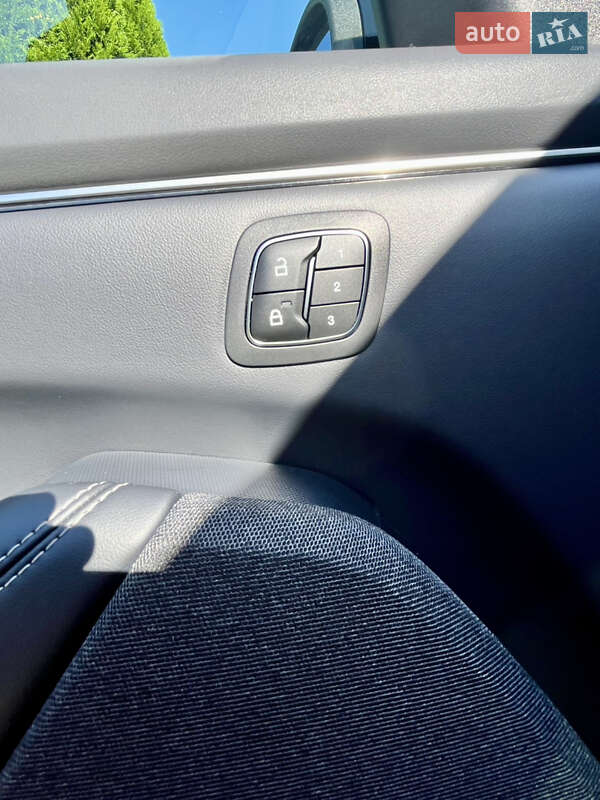 Позашляховик / Кросовер Ford Mustang Mach-E 2024 в Івано-Франківську фото 76 Позашляховик / Кросовер Ford Mustang Mach-E 2024 в Івано-Франківську