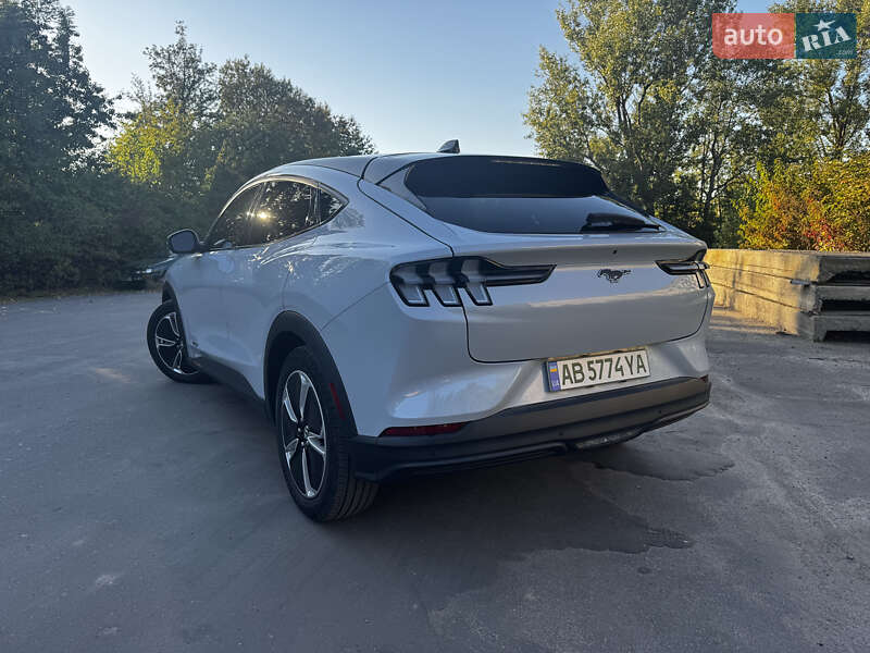 Позашляховик / Кросовер Ford Mustang Mach-E 2021 в Вінниці