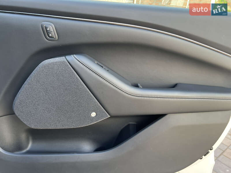 Позашляховик / Кросовер Ford Mustang Mach-E 2022 в Кривому Розі фото 26 Позашляховик / Кросовер Ford Mustang Mach-E 2022 в Кривому Розі