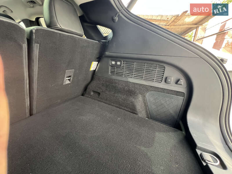 Позашляховик / Кросовер Ford Mustang Mach-E 2022 в Кривому Розі фото 37 Позашляховик / Кросовер Ford Mustang Mach-E 2022 в Кривому Розі