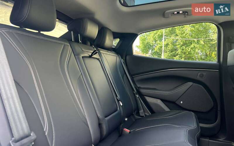 Позашляховик / Кросовер Ford Mustang Mach-E 2022 в Івано-Франківську
