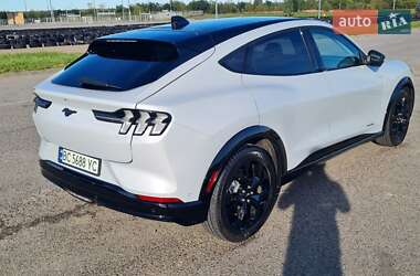 Позашляховик / Кросовер Ford Mustang Mach-E 2023 в 